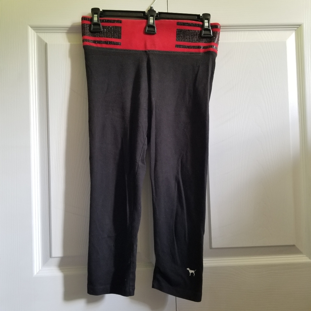 VS PINK Leggings X-Small Black Red Capri Rhinestone Logo Foldover Waistband